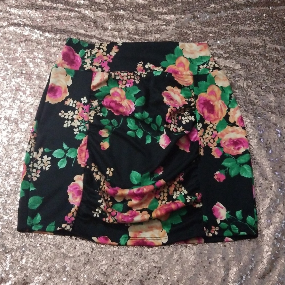 Black floral mini skirt
